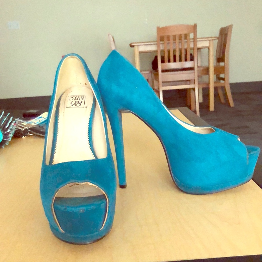 Size 9 Teal Heels